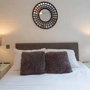 Tower Bridge Apartment London